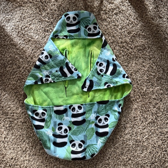 Handmade Baby Car Seat Cover - Picture 2 of 2